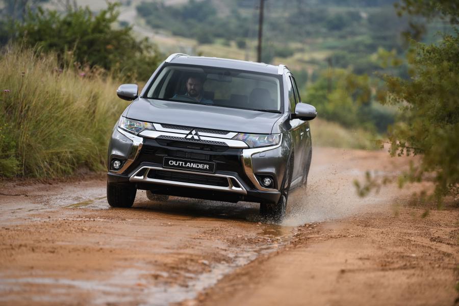  Mitsubishi Outlander 2020 года  (ZA) (фото 7 из 40)